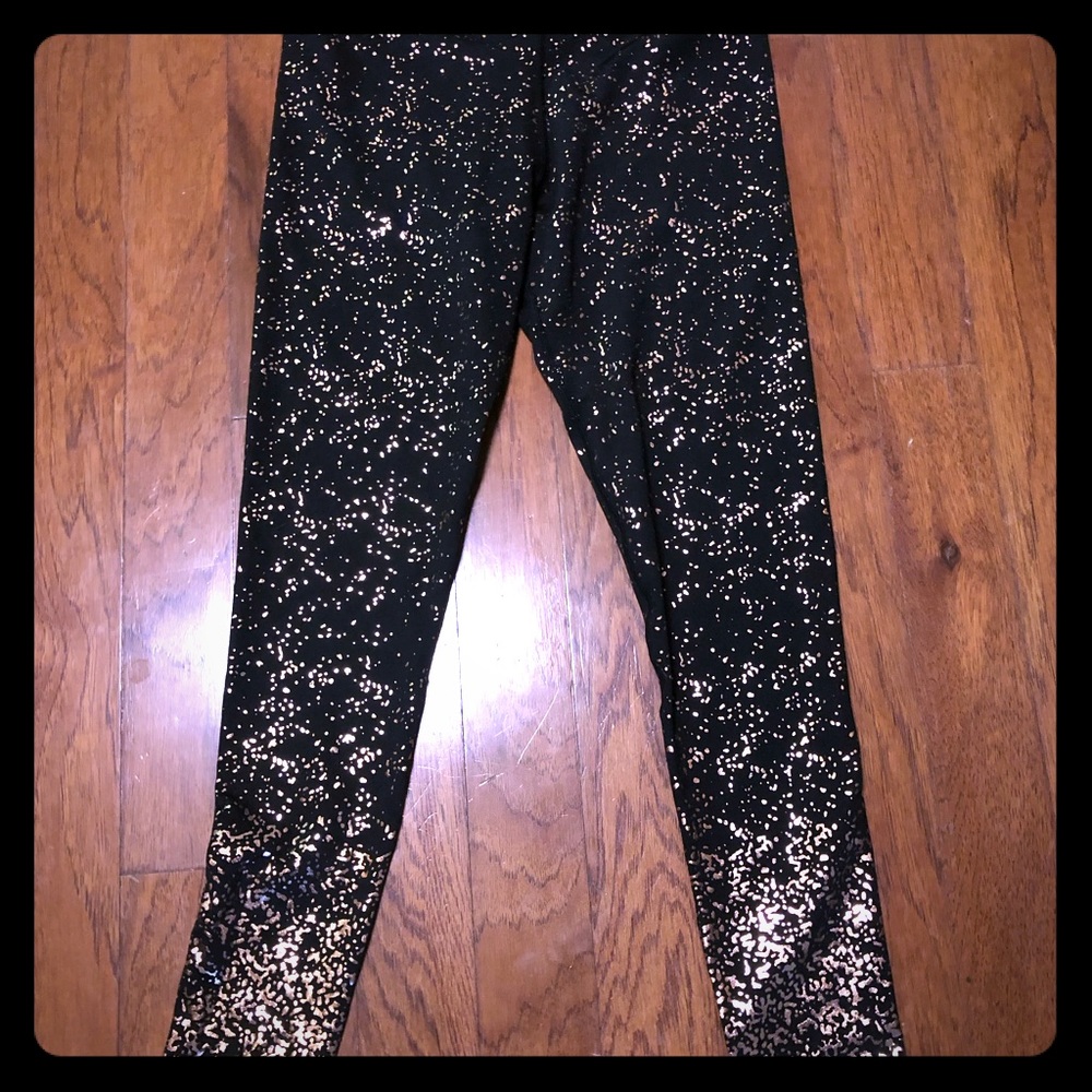 Fun Gold paint leggings!